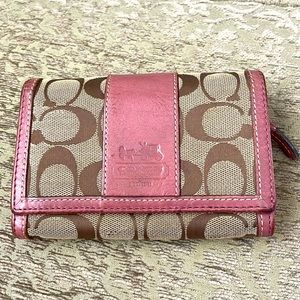 Preloved Coach wallet lavender leather